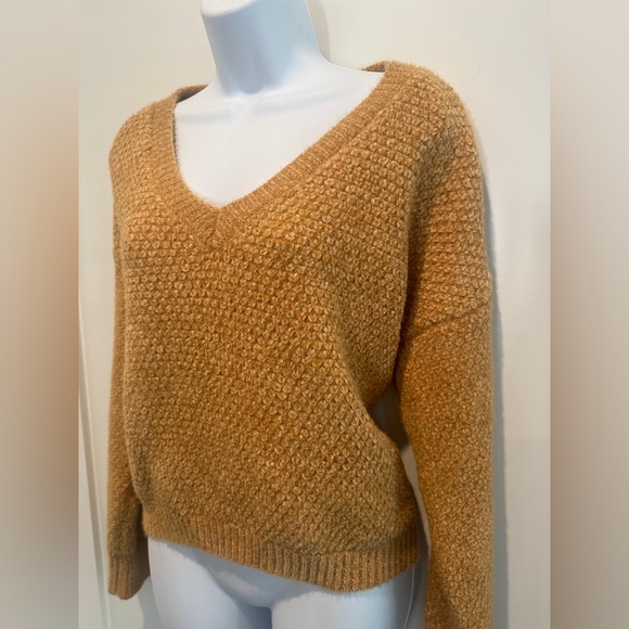 Urban Outfitters: Women’s Drop Shoulder Sweater- Large (tan) - Picture 3 of 5